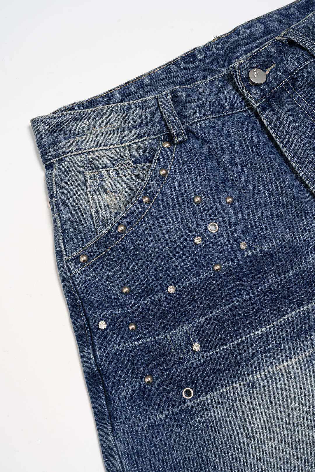 Denim Rivet Rhinestone Decor Straight Leg Jeans - Image 3