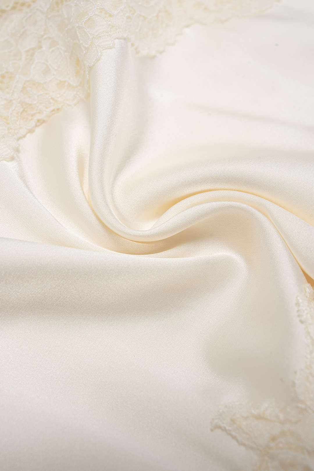 Satin Patchwork Lace V-Neck Bow Cami Top - Image 5
